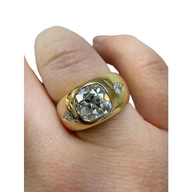 Metal 1940s Retro 2.44 Carat Three Stone Old European Cut Diamond Gypsy Set Ring, Size 7 For Sale - Image 7 of 7