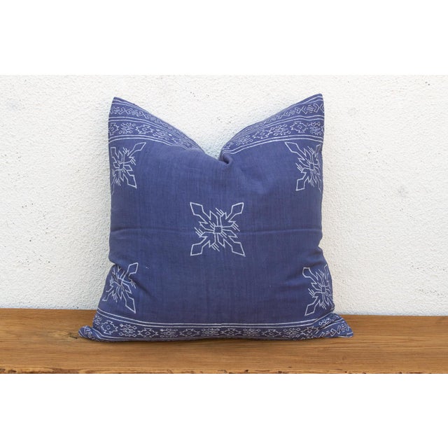 Coastal Large 24" Sq Indigo Jaipur Blockprint Linen Pillow Cover For Sale - Image 3 of 6