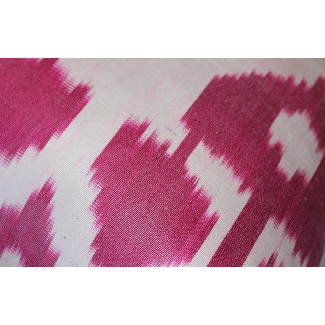 2010s Contemporary Silk Ikat Pillow Cover Bohemian Pillow Throw Pillow For Sale - Image 5 of 7