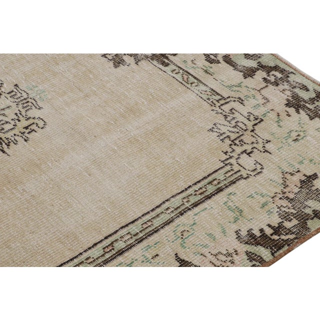 Vintage Zeki Muren Rug in Beige and Brown For Sale In New York - Image 6 of 7