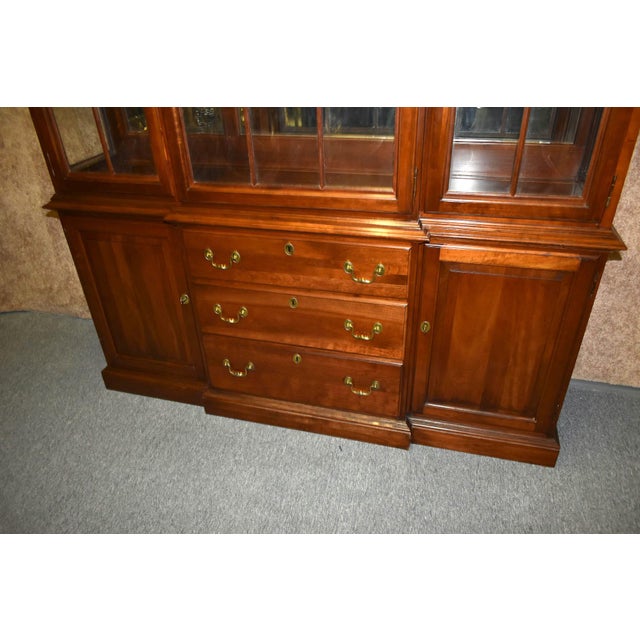 Vintage Two Piece Ethan Allen Traditional Style China W/Bubble