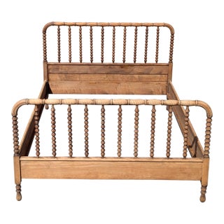 Antique Jenny Lind Spool Bed | Full Size Wooden Frame | Vintage Victorian Cottage Farmhouse Decor For Sale