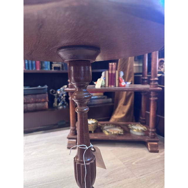 1910s 1910s Georgian Style Mahogany Pedestal Table With Tooled Leather Top [Rg] For Sale - Image 5 of 6