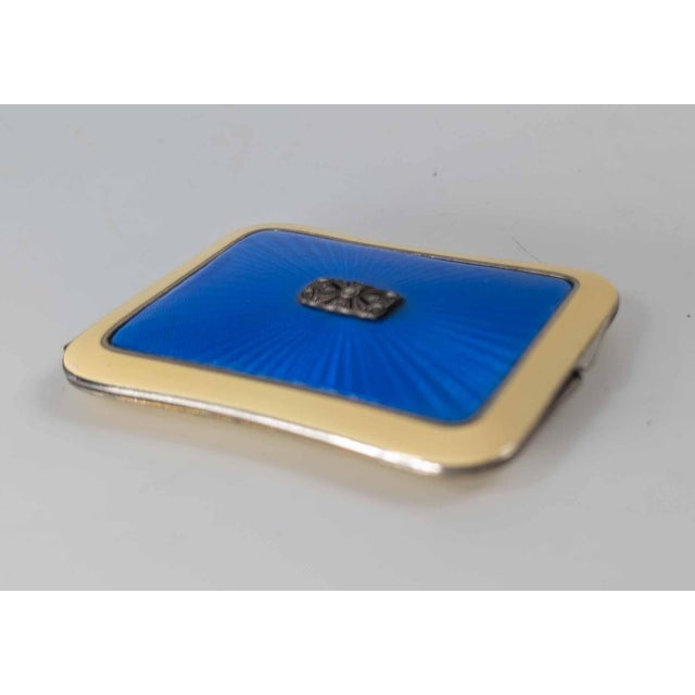 American Mid-Century Vintage Blue and Cream Guilloche Enamel Makeup Compact For Sale - Image 3 of 9