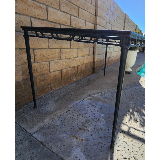 Chinoiserie Vintage Calcutta Brown Jordan Style Table & Dining Chair- Set of 7 For Sale - Image 3 of 18