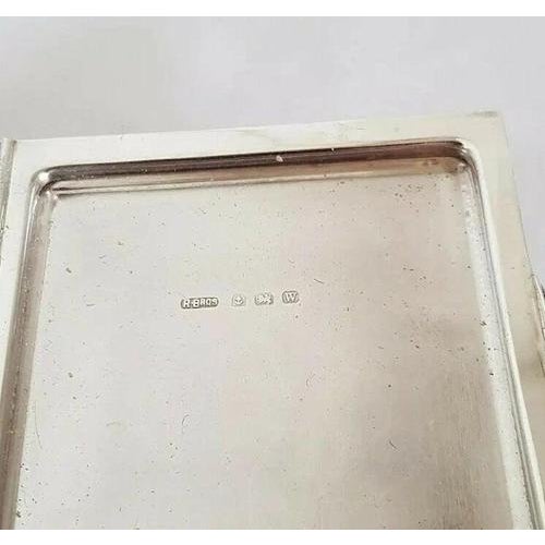 Sterling Silver Engine Turned Compact from Randle Brothers, Birmingham, 1946 For Sale - Image 6 of 12