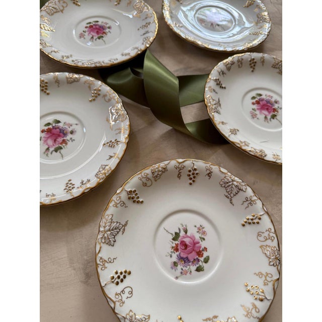 Royal Crown Derby Porcelain Early 19th Century Royal Crown Derby Pink Floral 5.5” Plates in Vine Pattern | English Bone China | Antique Plate - Set of Five (5) For Sale - Image 4 of 7