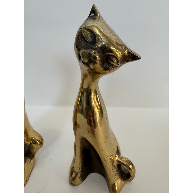 Mid-Century Modern 1960s Mid-Century Modern Polished Brass Stylized Cat Figurines - Pair For Sale - Image 3 of 5