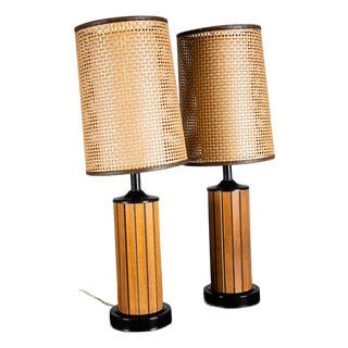 1960s Mid Century Modern Lamp Set Table Light Lighting Gruvwood Walnut Cane Shade Pair For Sale