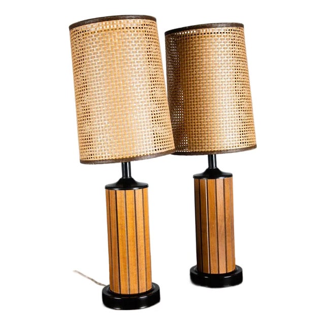 1960s Mid Century Modern Lamp Set Table Light Lighting Gruvwood Walnut Cane Shade Pair For Sale