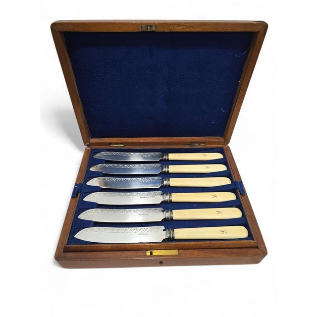 Late 19th Century English Victorian Fish Knives in Case, 19th Century, Set of 12 For Sale - Image 5 of 12