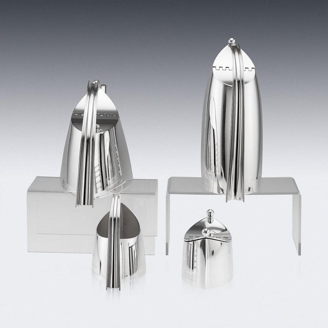 Lino Sabattini Vintage 20th Century Italian Silver Plated Tea Set from Sabattini, 1990s, Set of 5 For Sale - Image 4 of 18