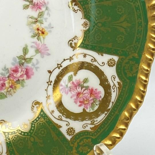 Green Limoges D&c R. Delinieres Hand Painted Gilded Cabinet Plate (Antique Ca. 1890, France, Victorian-Style) 9.5 Inch For Sale - Image 8 of 16