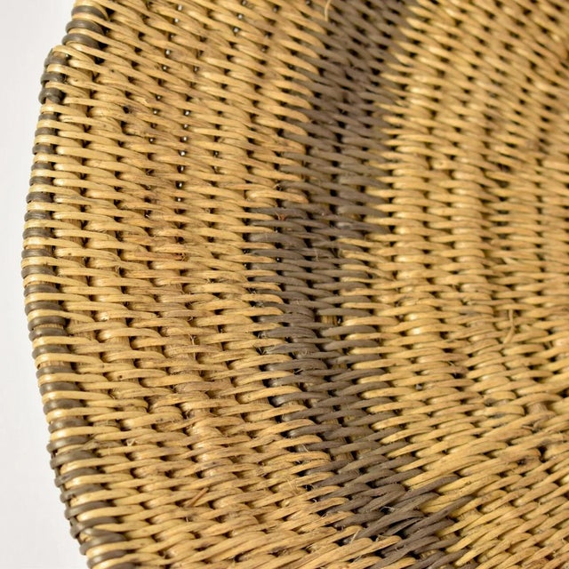 African Early 20th Century Makenge Flat Wedding Basket 19.0 Inch Zambia For Sale - Image 3 of 7