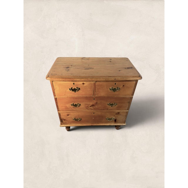 Brown 19th Century English Victorian Pine Chest of Drawers With Turned Bun Feet For Sale - Image 8 of 10