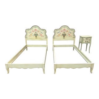 Vintage John Widdicomb Painted Twin Beds - a Pair For Sale