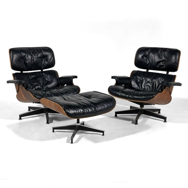 Here is a rare opportunity to own two early examples of the iconic design by Charles and Ray Eames, These 670 lounge...