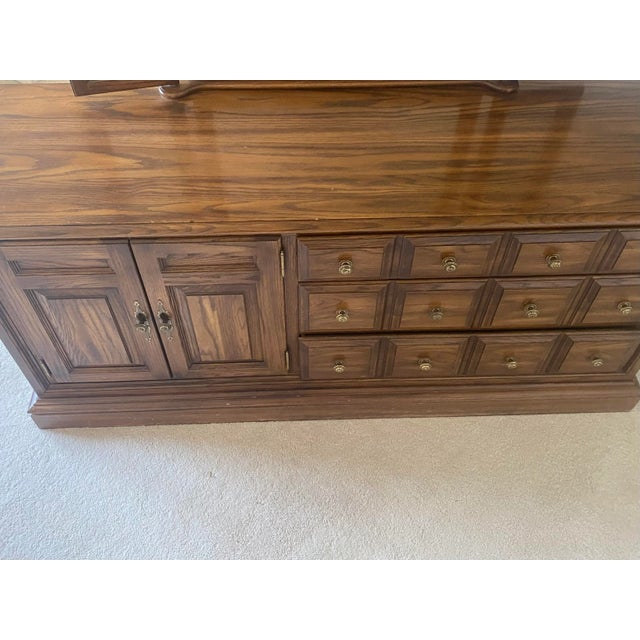 Pennsylvania House Oak Dresser With Triptych Mirror Stickley Style American Traditional With Colonial Charm Excellent Condition For Sale - Image 15 of 18
