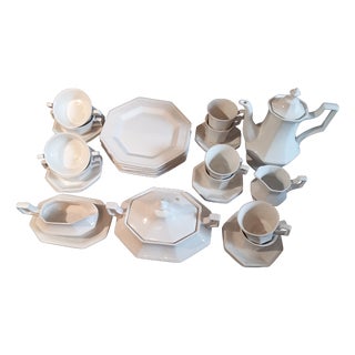 Porcelain Heritage Dinner Service from Johnson Brothers, England, 1970s, Set of 18 For Sale