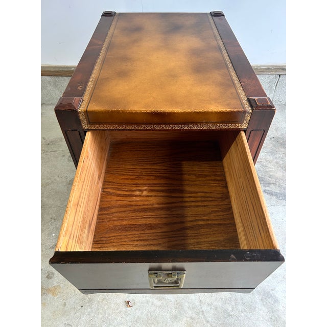Wood 1920s Stickley Grand Rapids Mahogany Leather-Top Side Table With Drawer For Sale - Image 7 of 12