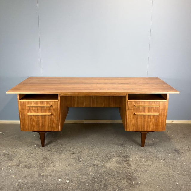 Vintage Bauhaus Desk in Walnut from WK Möbel, 1960s For Sale - Image 16 of 16