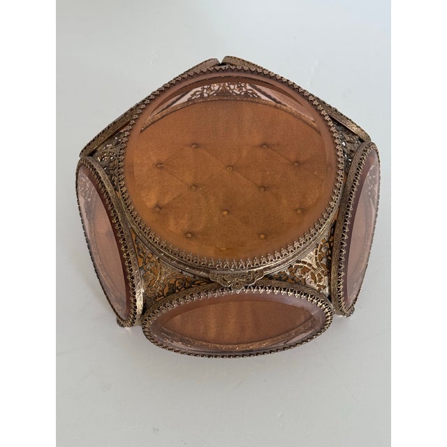 1960s Ormolu Gold Filigree Beveled Glass Jewelry Casket 5-Sided Round Trinket Box, 1960s For Sale - Image 5 of 8