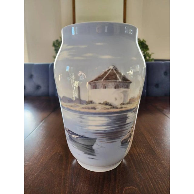 Modern Organic Copenhagen Denmark Coastal Large Porcelain Vase For Sale In New York - Image 6 of 10