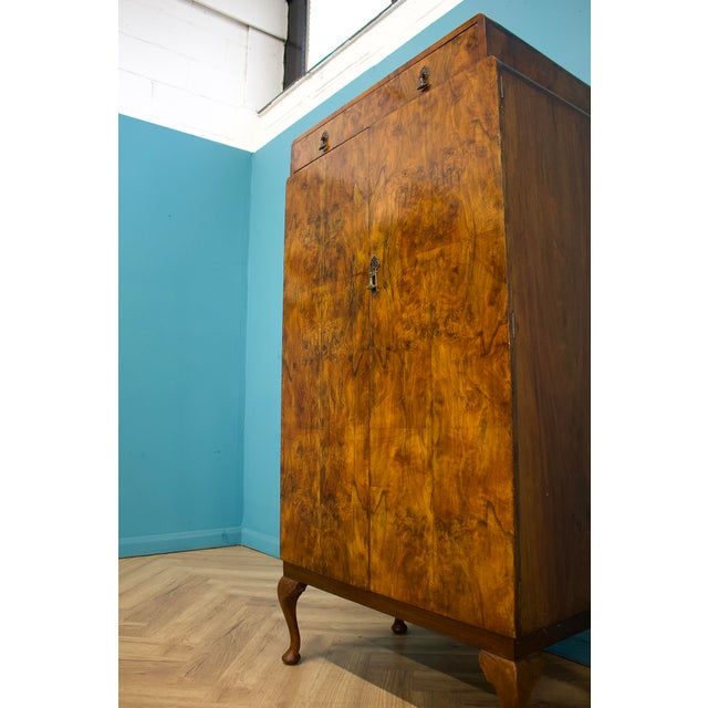 1930s Art Deco Walnut Compact Wardrobe, 1930s For Sale - Image 5 of 11