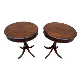 Early 20th Century Vintage Duncan-Phyfe Style Mahogany Round Pedestal Side Tables- a Pair For Sale