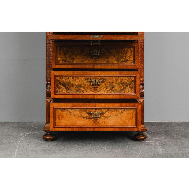 Gründerzeit Office Desk in Walnut, 19th Century For Sale - Image 16 of 18