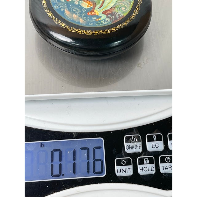 Vintage Mstera Lacquer Box, Hand Painted Soviet Folk Art, Metelitsa Snowstorm Winter Scene, Signed Gift for Art Collector, 1970s Papier Mache Casket For Sale - Image 11 of 12