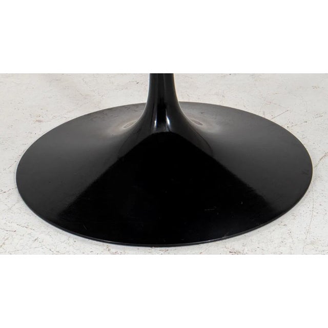 Eero Saarinen "Tulip" Round Dining Table — Knoll, 1957 For Sale - Image 12 of 13