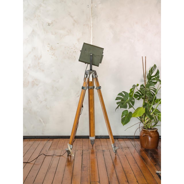 1960s Green Patt 45 Theater Light on Wooden Tripod from Strand Electric, 1960s For Sale - Image 5 of 18