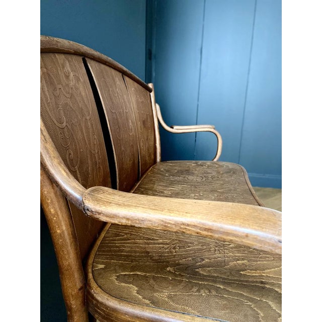 Brown Bistro Style Bench in Curved Wood from Thonet, 1890s For Sale - Image 8 of 10