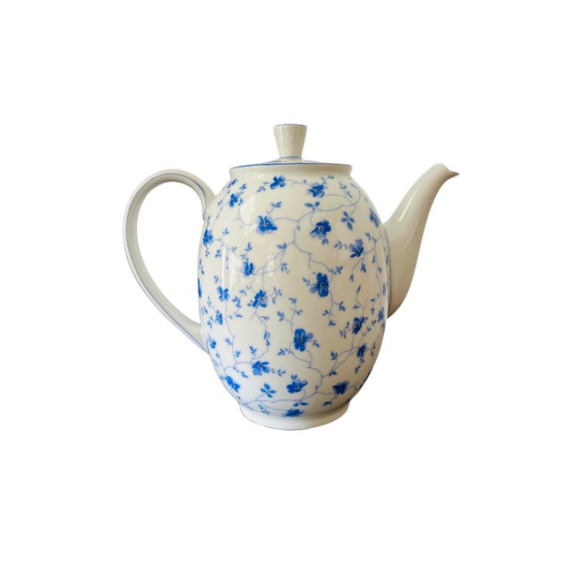 Arzbeg Porcelain Vintage Arzberg Porcelain Teapot – Form 1382 Blaublüten (Blue Blossom) – Designed by Dr. Hermann Gretsch – German Mid-Century Porcelain For Sale - Image 4 of 14