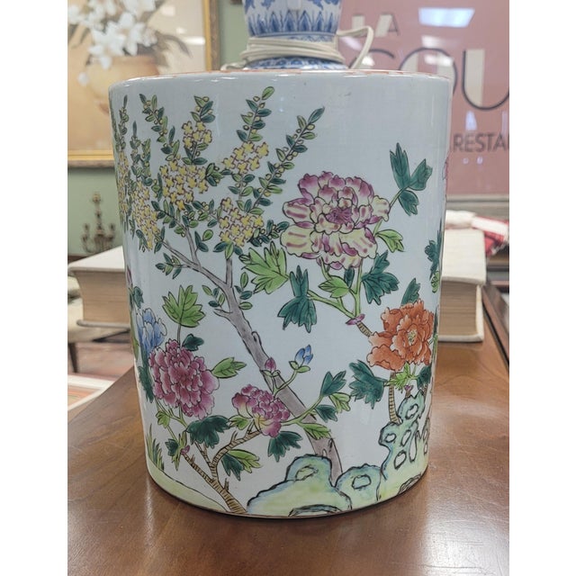 White 19th Century Chinese Porcelain Brush Holder For Sale - Image 8 of 11