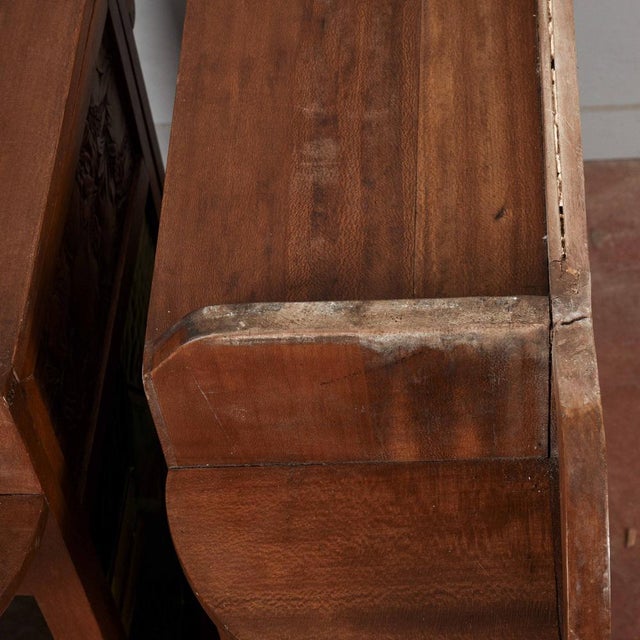 Liberty Display Cases to Hang on a Table, Set of x For Sale - Image 11 of 18