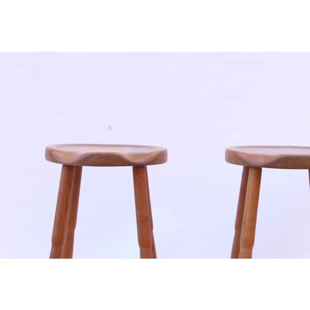 Oak Bar Stools, Set of 2, in Good conditions. Designed 1970 to 1979
