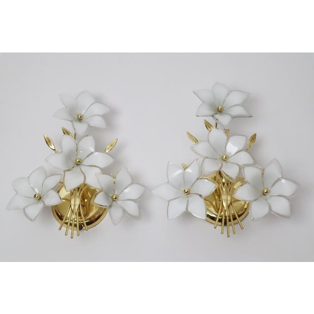 Italian Hollywood Regency Wall Lights with White Flowers, 1980s, Set of 2 For Sale - Image 9 of 11