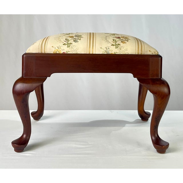 Vintage Henkel Harris Attributed Queen Anne Style Mahogany Footstool For Sale - Image 6 of 15