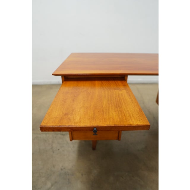 Vintage Attributed Paul McCobb MCM Double Pedestal Desk For Sale - Image 12 of 16