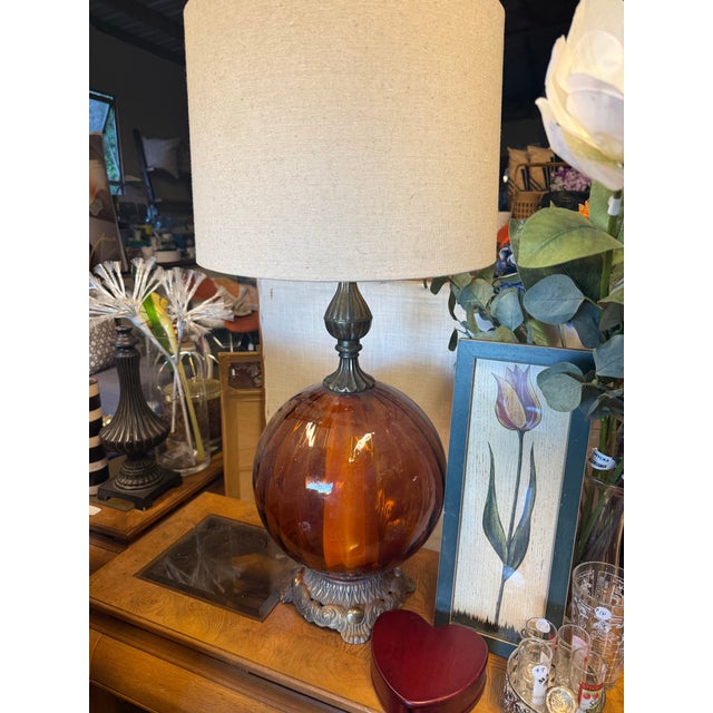 Beautiful 1960’s Hollywood Regency brass base table lamp!
