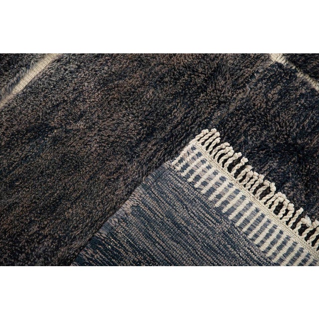 Refined Grid-Pattern Hand-Knotted Moroccan Oversize Wool Rug | 13'1" X 10'6" | One of a Kind For Sale - Image 4 of 9