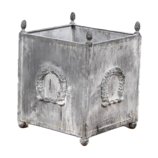 Neoclassical Pair of Neoclassical Metal Planters, Grey Patina, Wreath Motif For Sale - Image 3 of 7