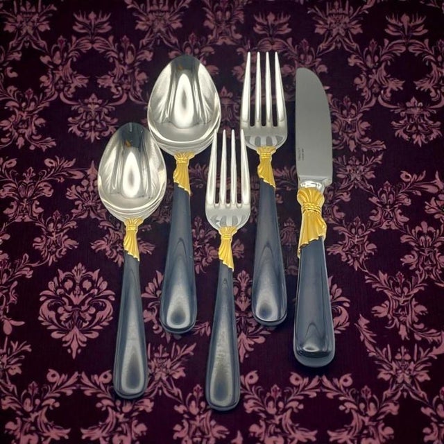 Service for 15 - Yamazaki "Lindi" Black Handle Gold Accent 75-Pieces: 15 Place Settings With Individual Neiman Marcus Storage Pouches For Sale - Image 17 of 17