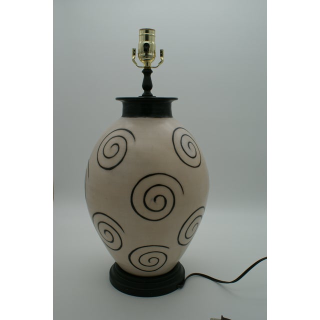 Black & Ivory Geometric Chulucanas Pottery Lamp – Handcrafted Peruvian Art-Spiral Table Lamp Add a touch of artisan...