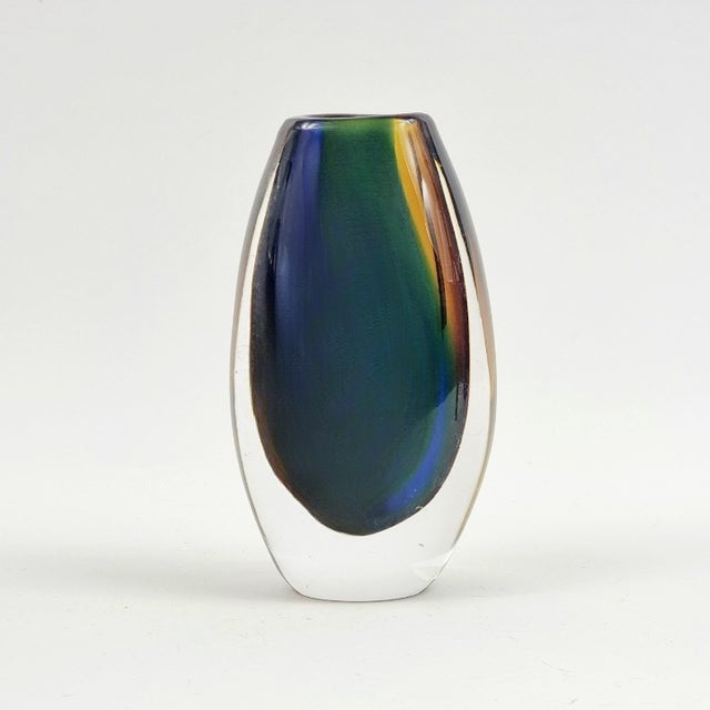 Stunning mid century modern sommerso art glass vase designed by Vicke Lindstrand for Kosta (Sweden, 1960s/70s). This...