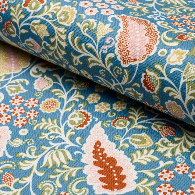 Schumacher SAMPLE - Schumacher Peggy Paisley Fabric In Azure For Sale - Image 4 of 4