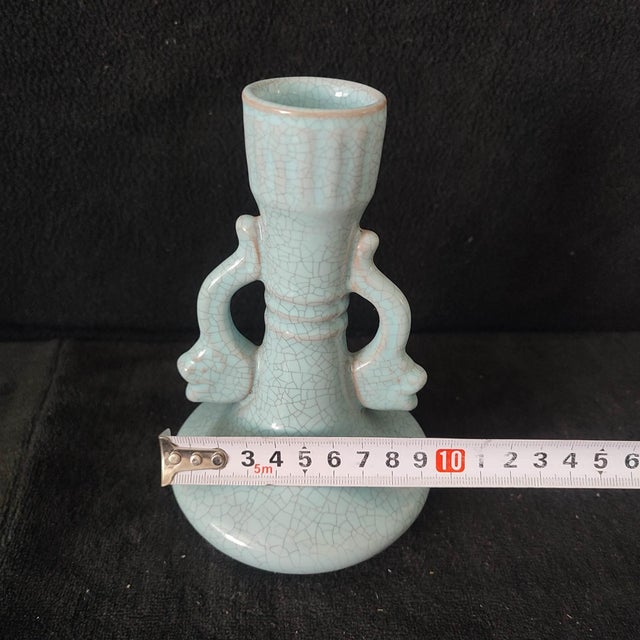 Chinese Ceramic Vase,Guan Ware Crackle Glaze Celadon Glaze Porcelain Double Ears Vase For Sale - Image 9 of 9