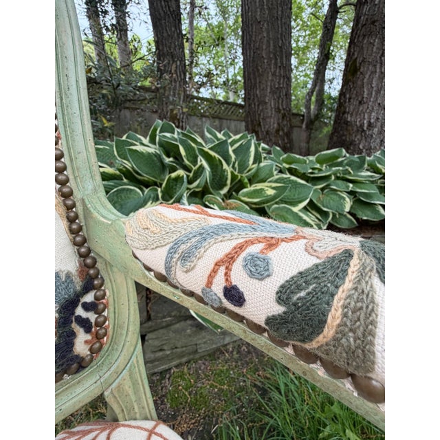 French Pair of Custom Botanical Crewelwork Chairs in Green For Sale - Image 3 of 18